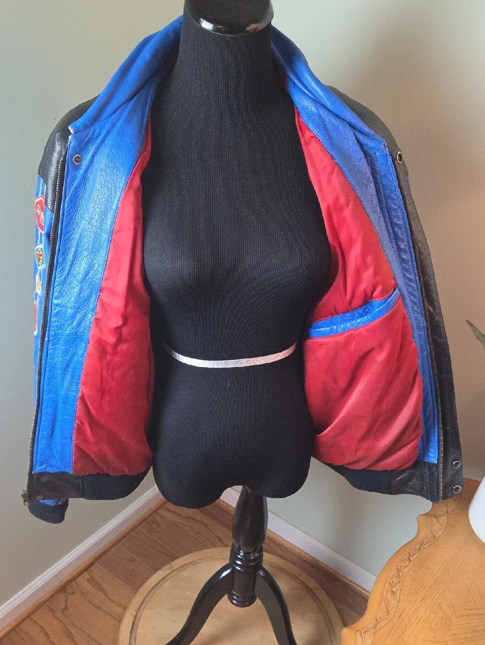 Disney Winnie The Pooh Vintage Leather Jacket - Picture 10 of 13